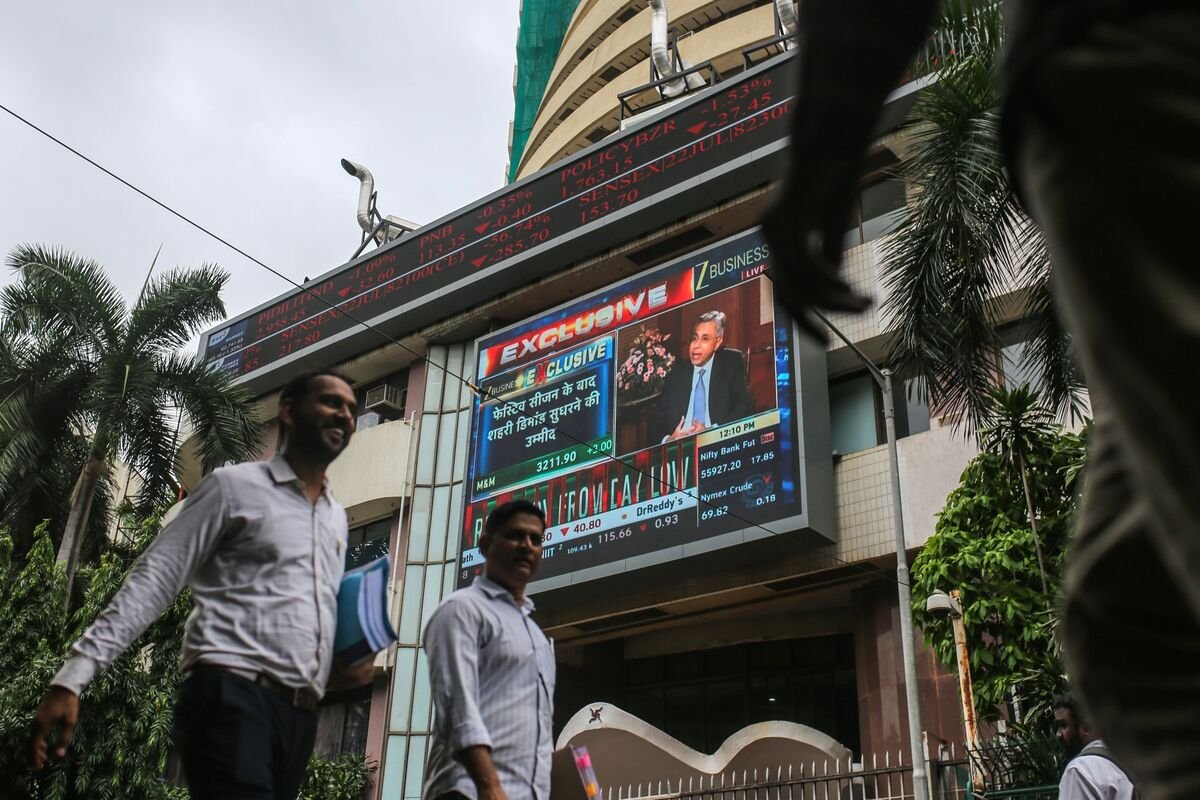 trump-tariffs-risk-deepening-$6.3-trillion-india-china-stock-gap