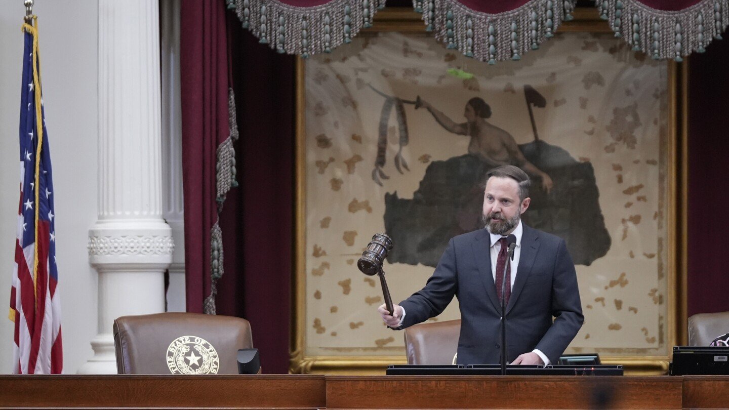 texas-legislature-to-take-another-swing-at-redistricting-vote-as-democrats-extend-their-walkout