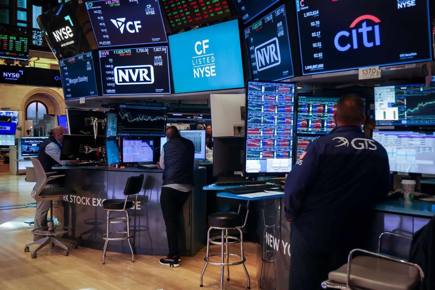 dow-jones-today:-stock-futures-holding-steady-ahead-of-cpi-inflation-report-as-s&p-500,-nasdaq-near-record-highs