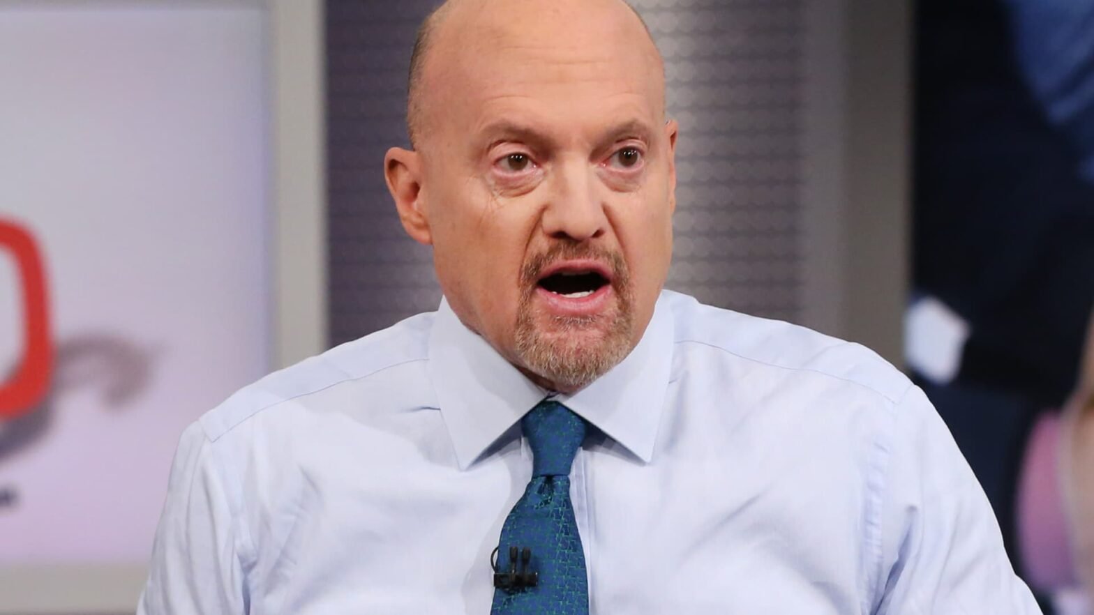 jim-cramer-tells-investors-to-‘stay-the-course’-even-when-it-feels-tough.-here’s-why