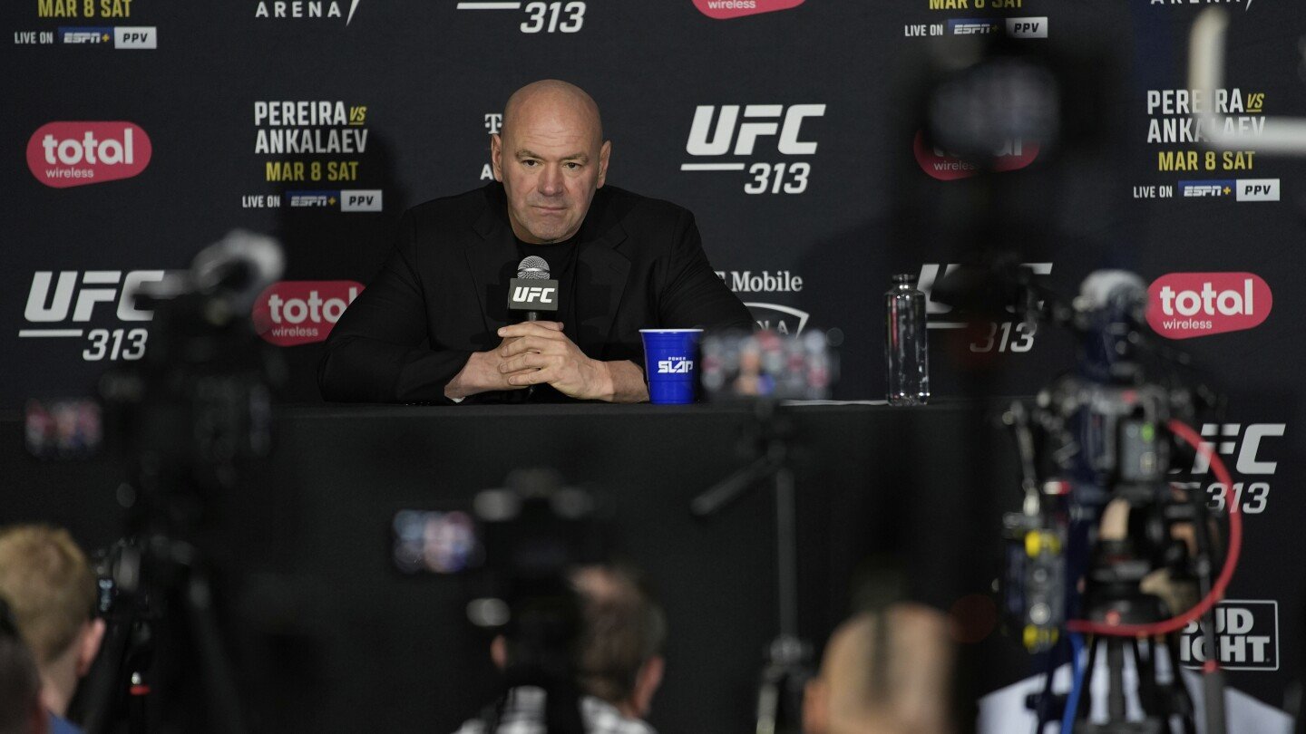 a-ufc-fight-at-the-white-house?-dana-white-says-it’s-happening-as-part-of-deal-with-paramount