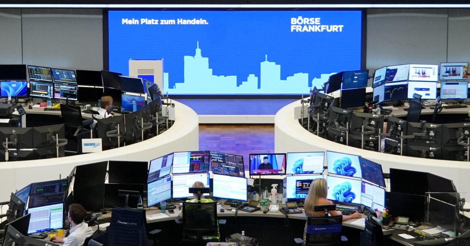 european-stocks-close-at-two-month-highs-propelled-by-earnings,-defence-stocks