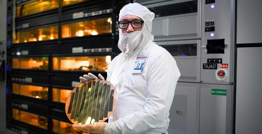 trump-wants-to-make-intel-great-again-what-that-means-for-tsmc.