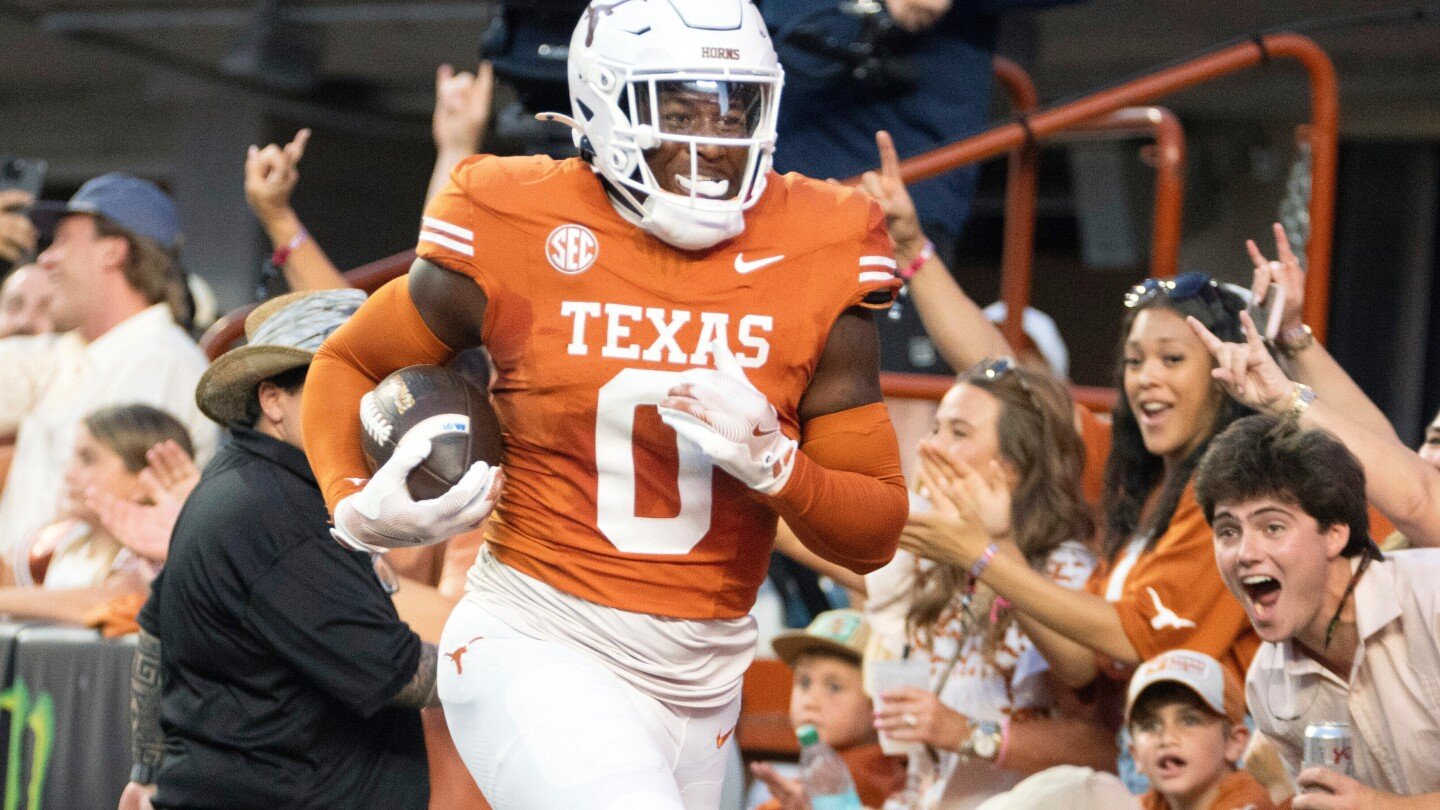 no-1-texas,-no.-2-penn-st-each-place-3-players-on-associated-press-preseason-all-america-first-team