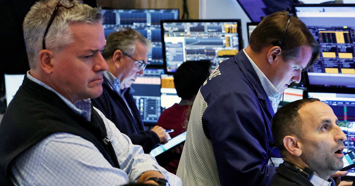 nasdaq-tumbles-as-jackson-hole-jitters-hit-tech-stocks