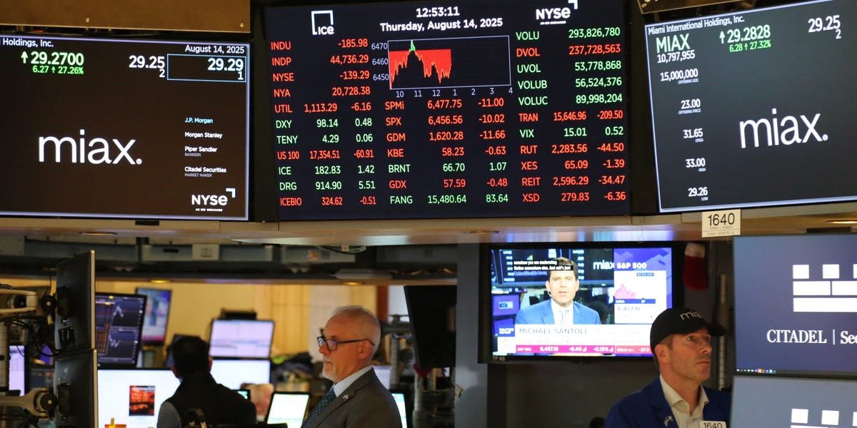 why-major-tech-and-ai-stocks-are-getting-housed-this-week