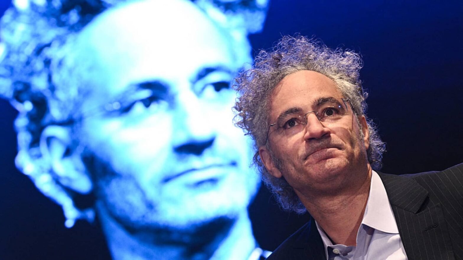 palantir-stock-plummets-20%-from-highs-in-longest-losing-streak-since-april-2024