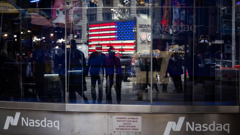 ai-and-tech-stocks-slide-as-summer-rally-peters-out