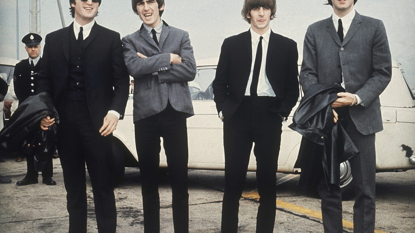 new-beatles-‘anthology’-projects-will-be-released-this-fall