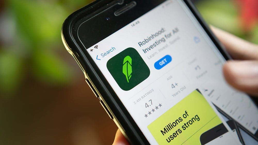 place-your-bets:-robinhood-stock-hedges-its-growth-with-prediction-markets-foray