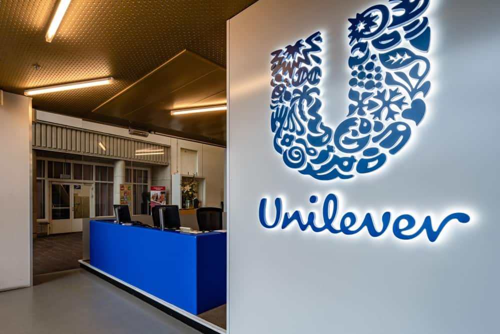 unilever-shares-(ulvr)-trading-in-range,-gains-new-bullish-analyst-coverage