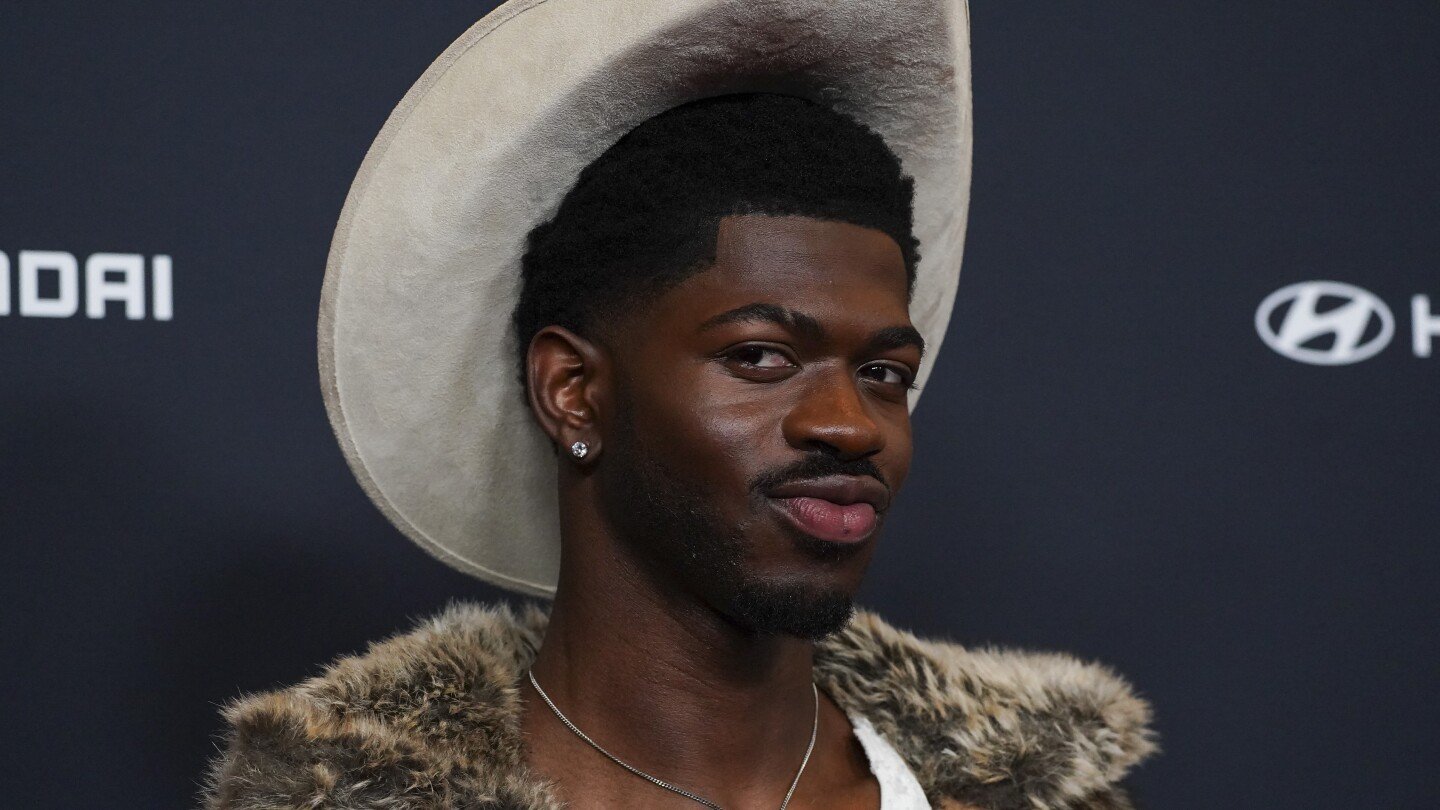 lil-nas-x-jailed-on-suspicion-of-charging-at-police-on-la-street-where-he-walked-nearly-naked