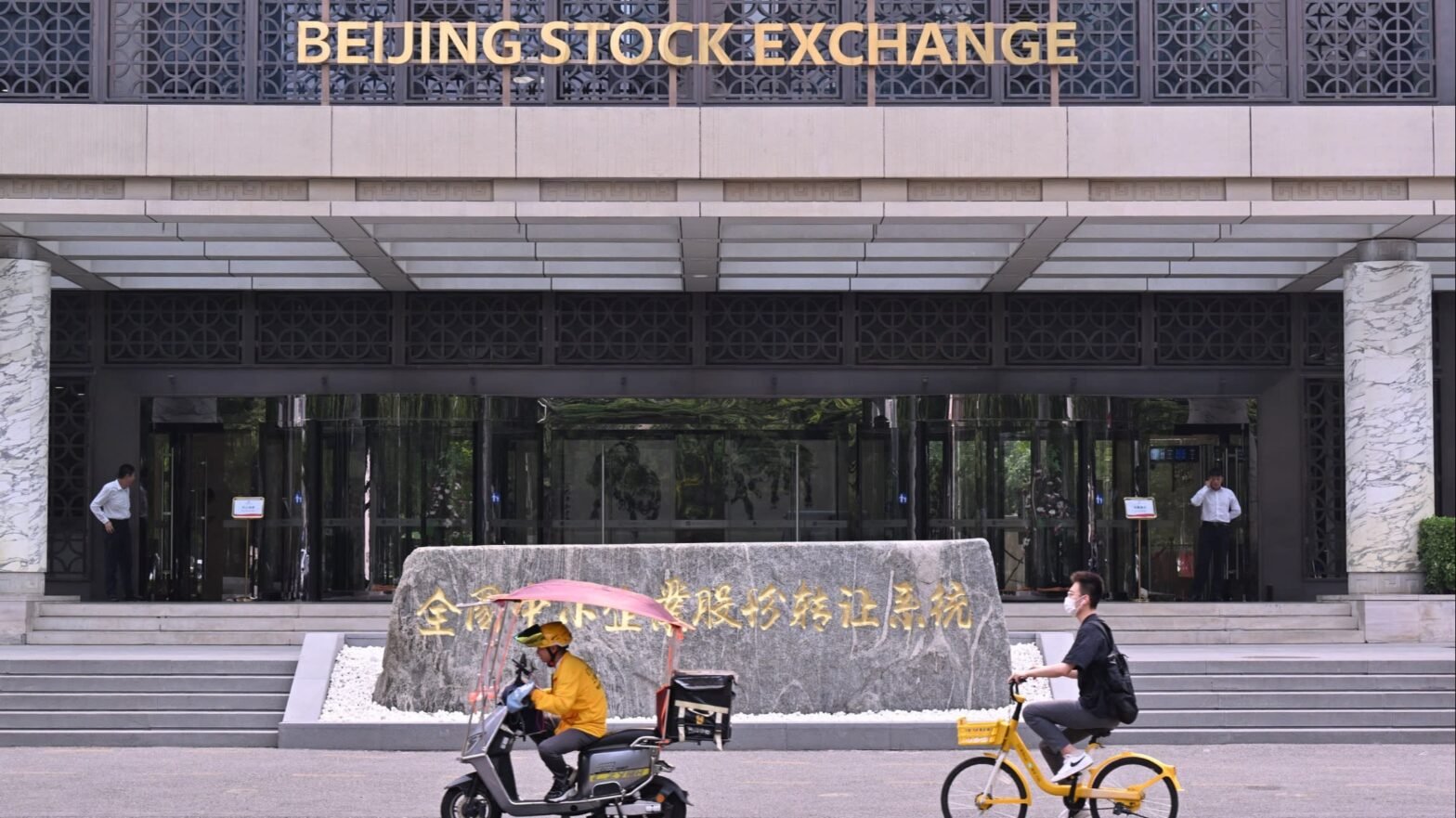 china’s-triple-stock-markets-are-too-much-of-a-good-thing