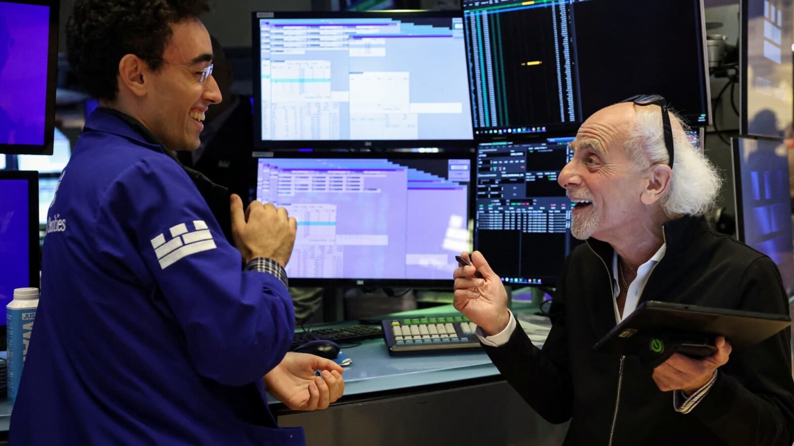 stock-futures-are-little-changed-after-dow’s-record-close,-as-traders-await-nvidia-earnings:-live-updates