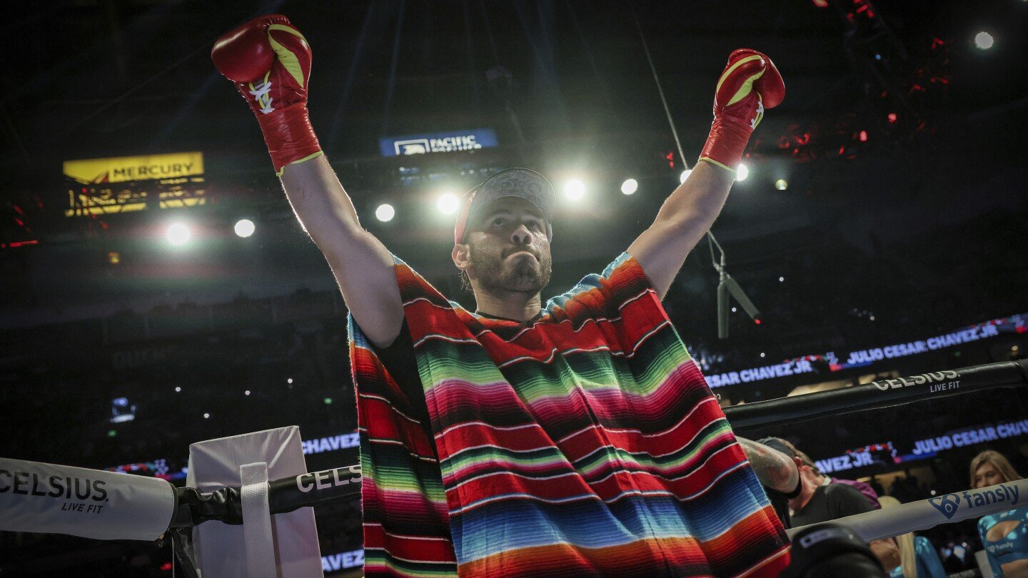 boxeador-julio-cesar-chavez-jr.-abandona-carcel-del-norte-de-mexico-para-seguir-proceso-en-libertad