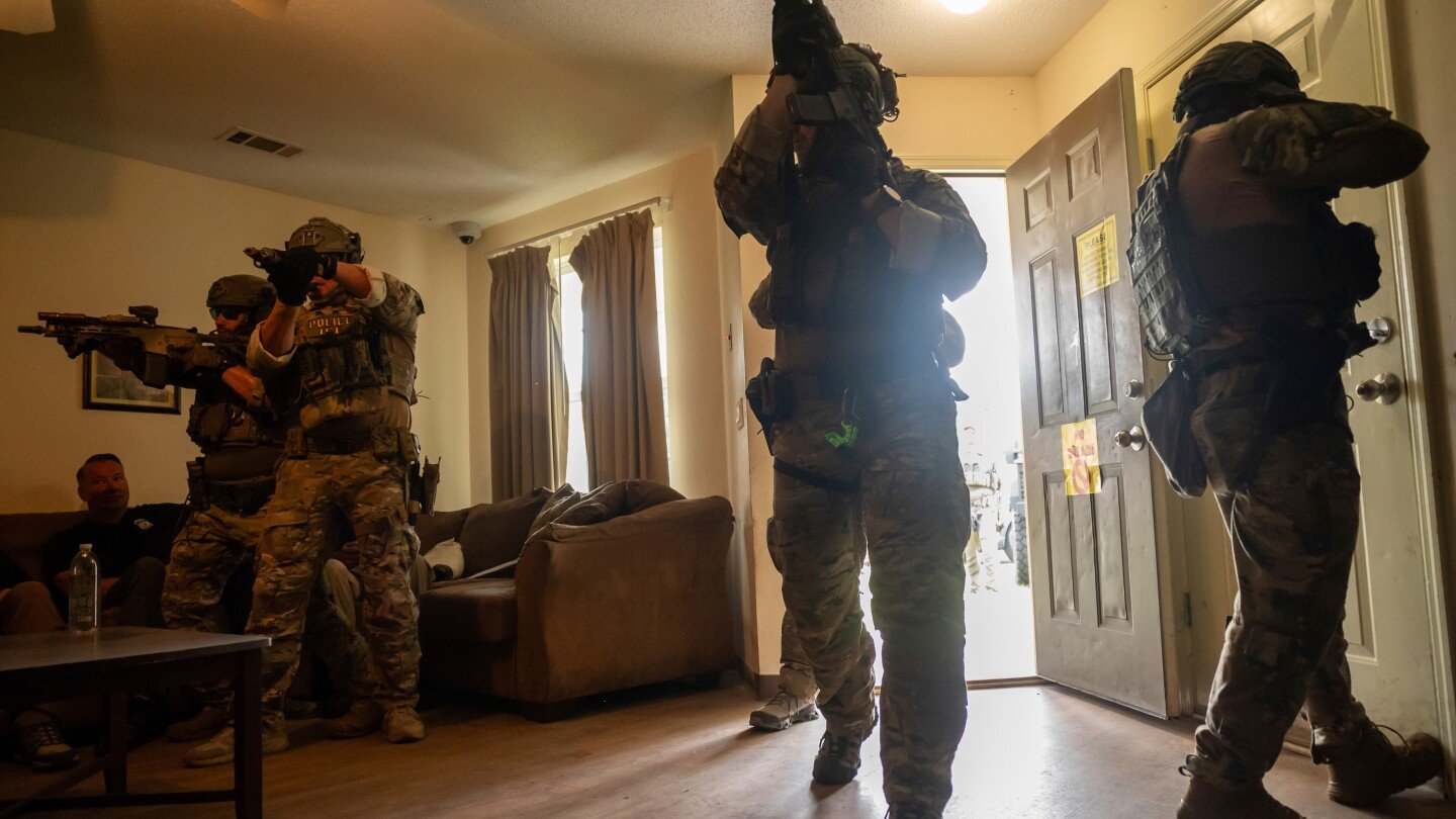 what-to-know:-four-ways-ice-is-training-new-agents-and-scaling-up