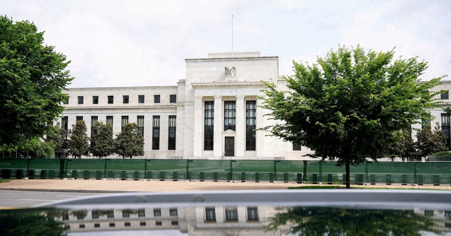 fed-pivot-bolsters-world-stocks,-china-shares-at-highest-since-2022