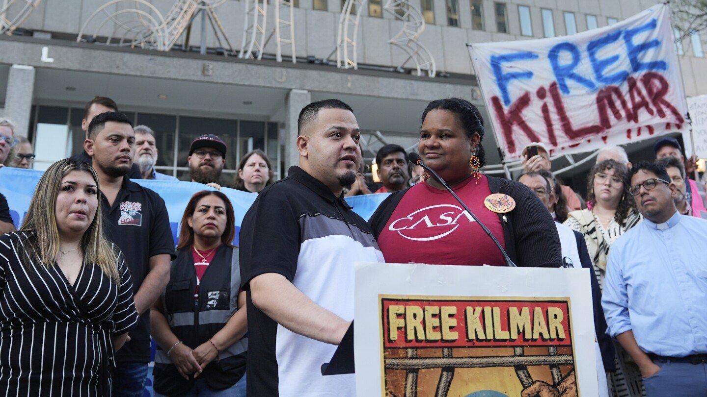 kilmar-abrego-garcia-surrenders-to-ice-in-baltimore,-faces-possible-deportation-to-uganda