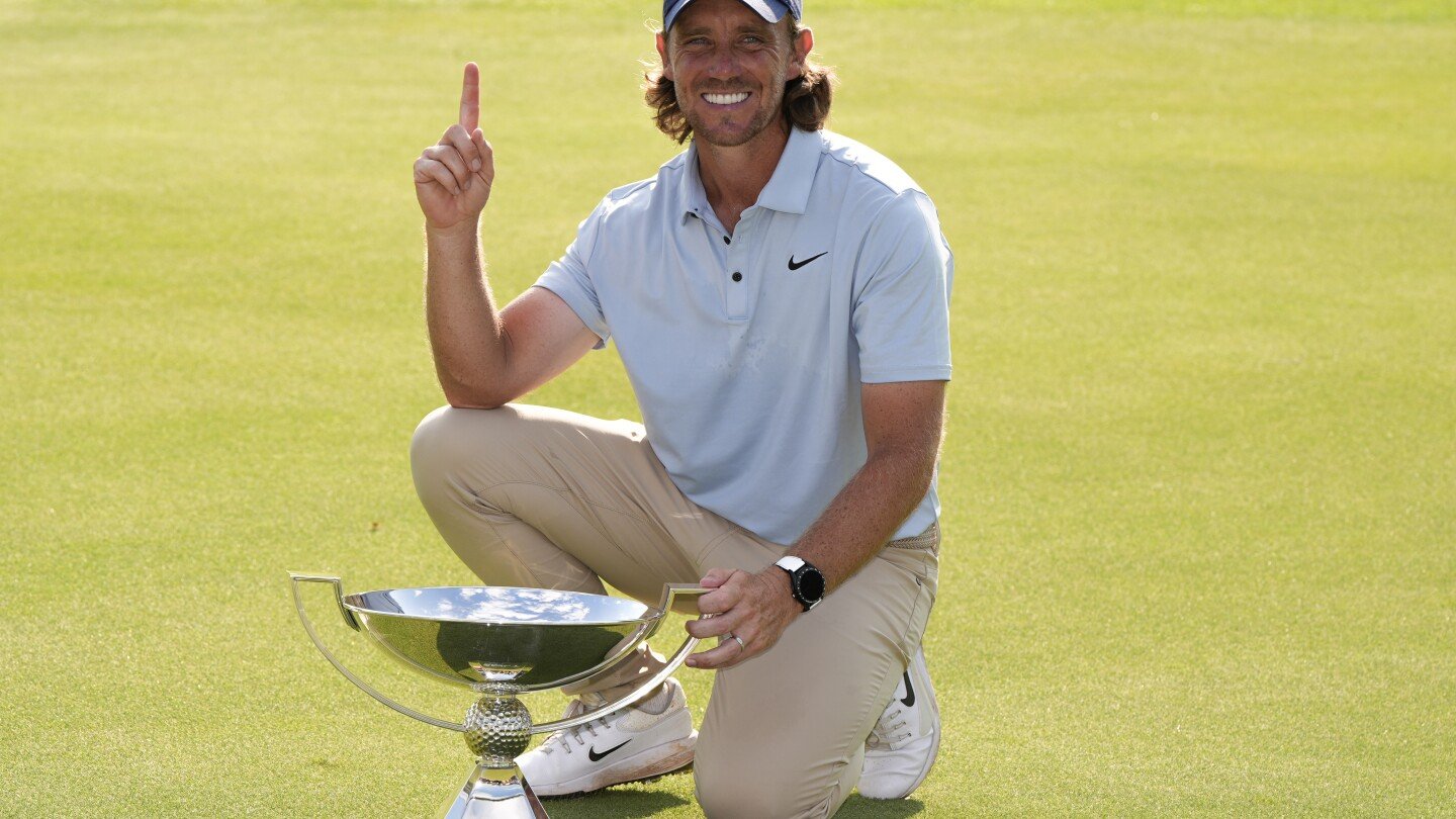 tommy-fleetwood-wins-tour-championship-for-first-pga-tour-title-and-fedex-cup