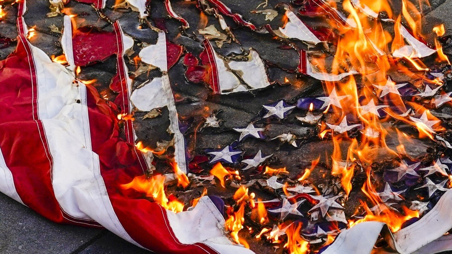 trump-moves-to-ban-flag-burning-despite-supreme-court-ruling-that-constitution-allows-it