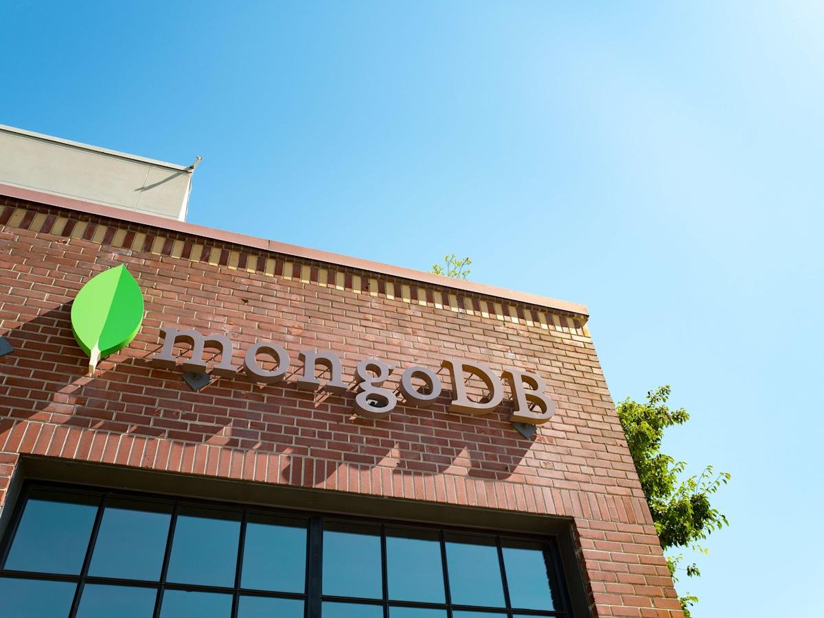 earnings-live:-mongodb-stock-soars-on-ai-tailwind,-okta-gains-steam,-bank-of-montreal-rises