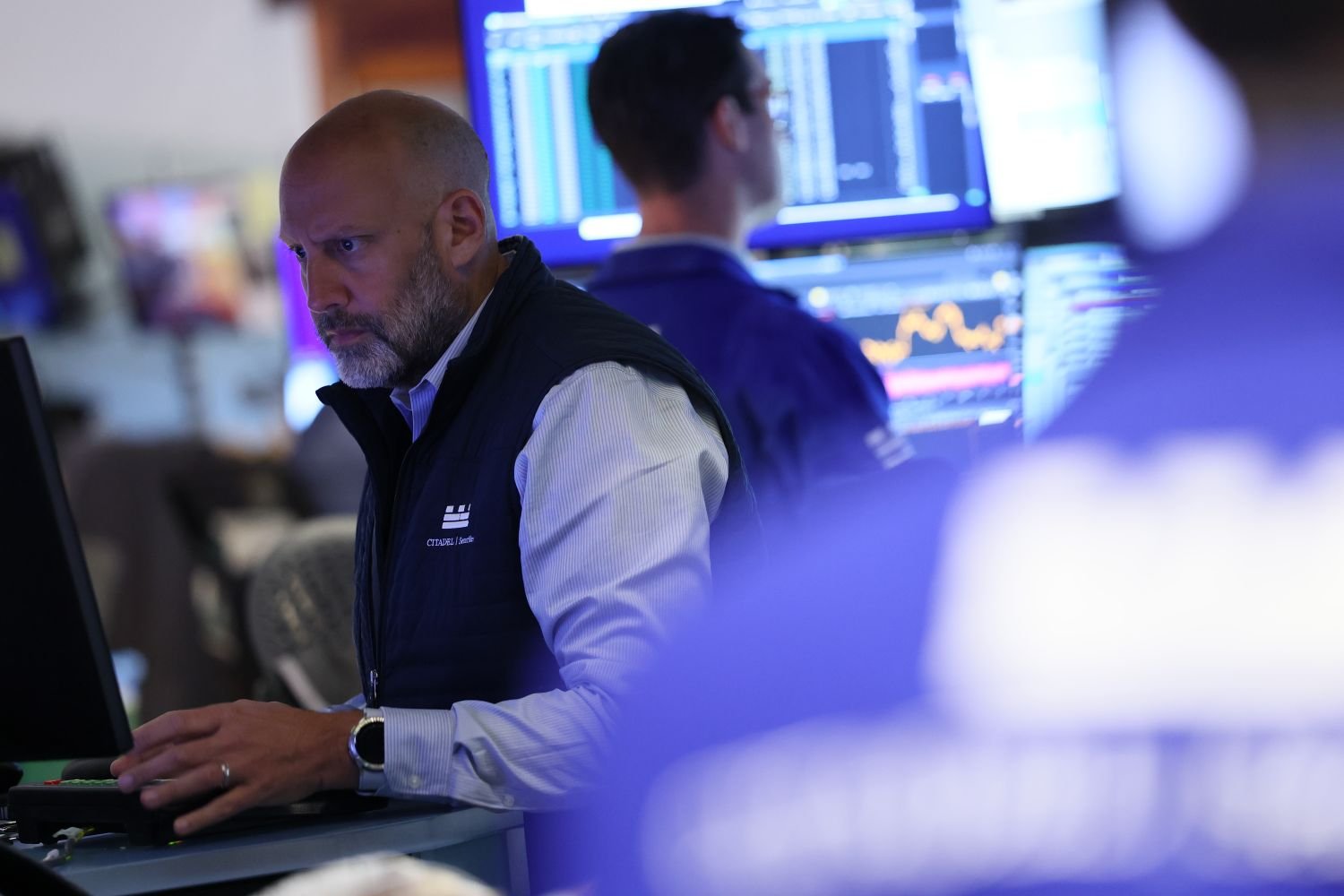 dow-jones-today:-stock-futures-treading-water-as-investors-prepare-for-nvidia-earnings-report