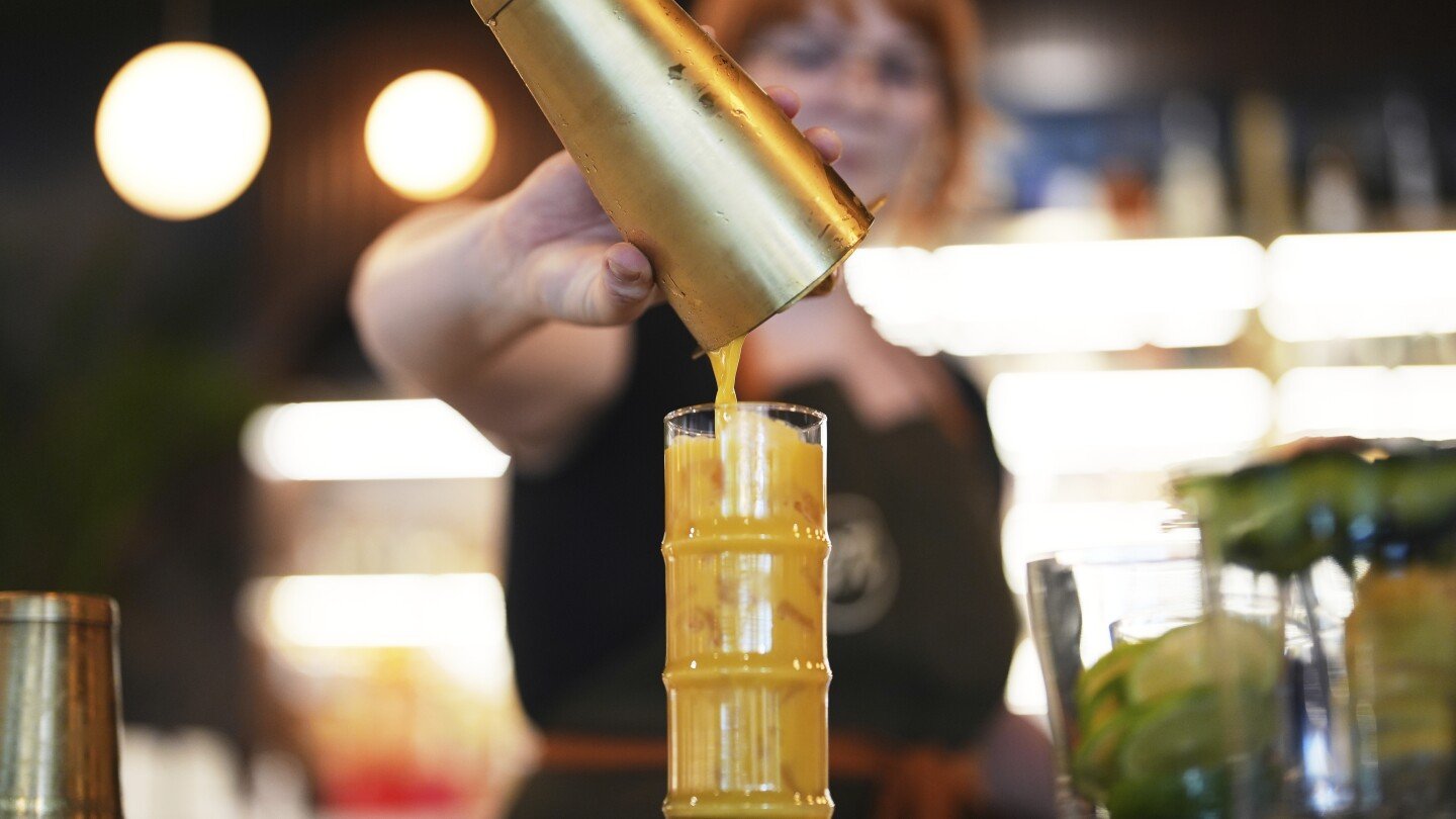 nonalcoholic-beer-and-mocktails-can-help-people-stay-sober-or-drink-less,-but-are-not-for-everyone