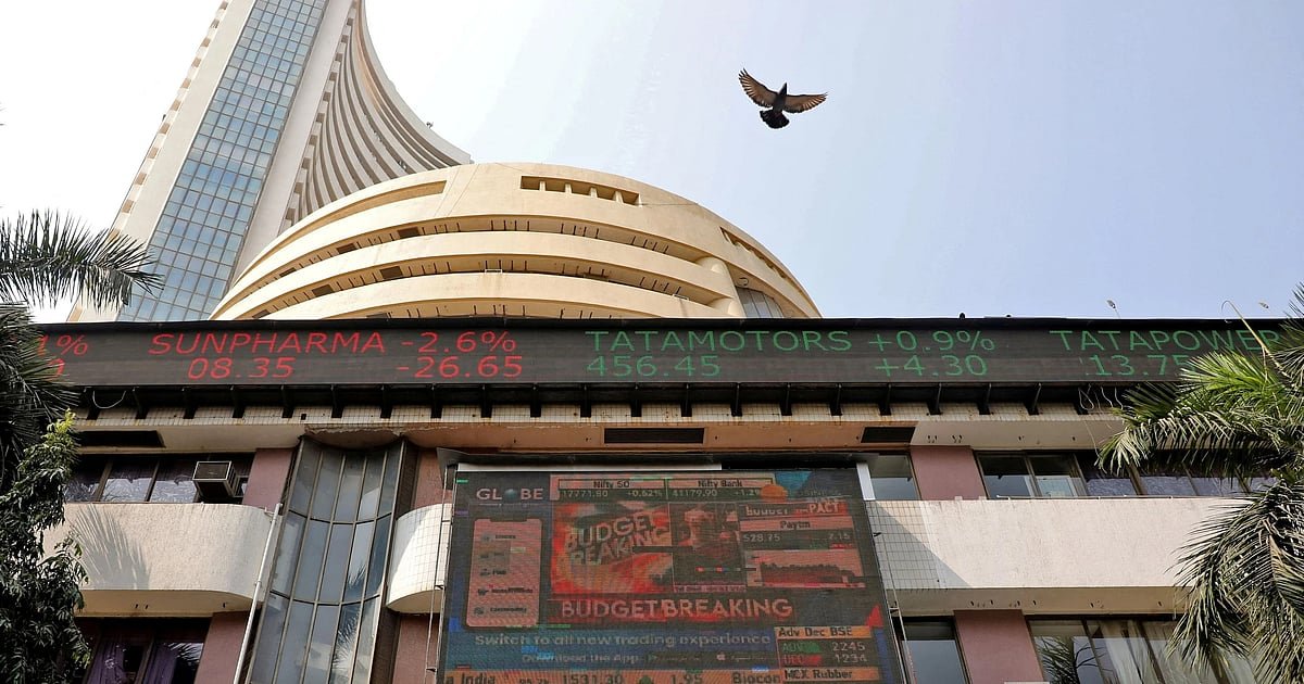 market-watch:-sensex-falls-508-points,-nifty-slips-157-on-us-tariff-impact
