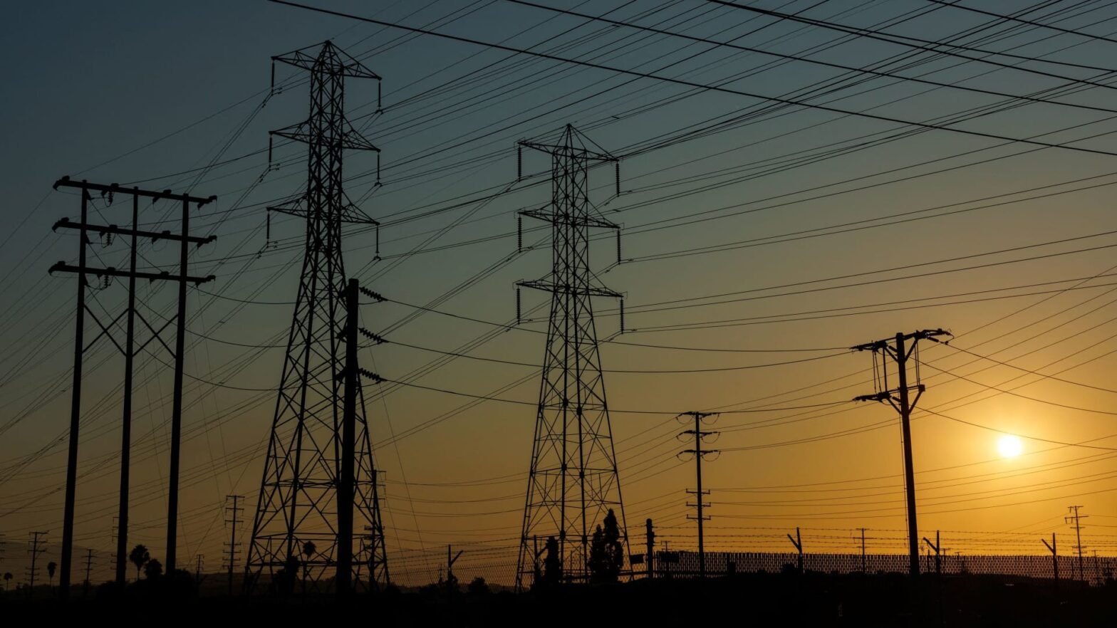 in-trump’s-market,-oil-and-gas-stocks-have-not-been-the-big-energy-winners