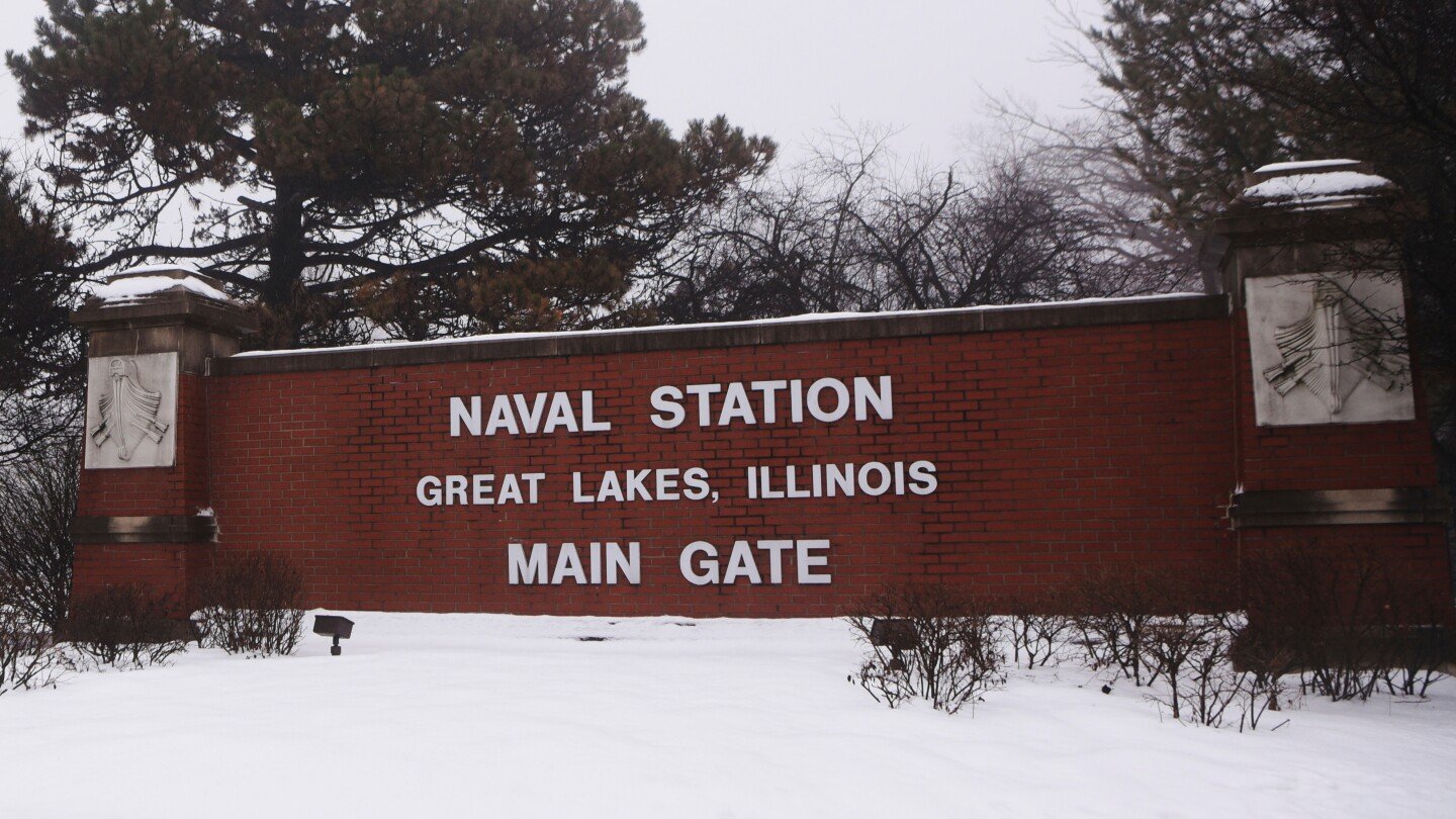 trump-administration-asks-military-base-outside-chicago-for-support-on-immigration-operations