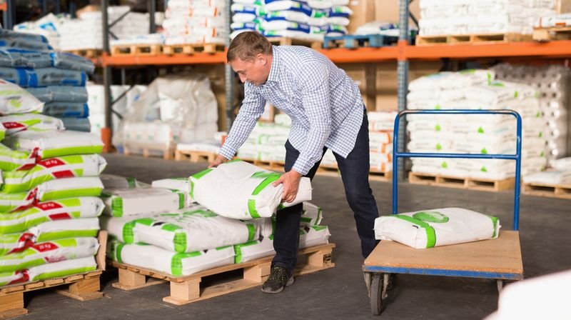 agri-team-inspects-fertiliser-shop,-finds-discrepancies-in-stock