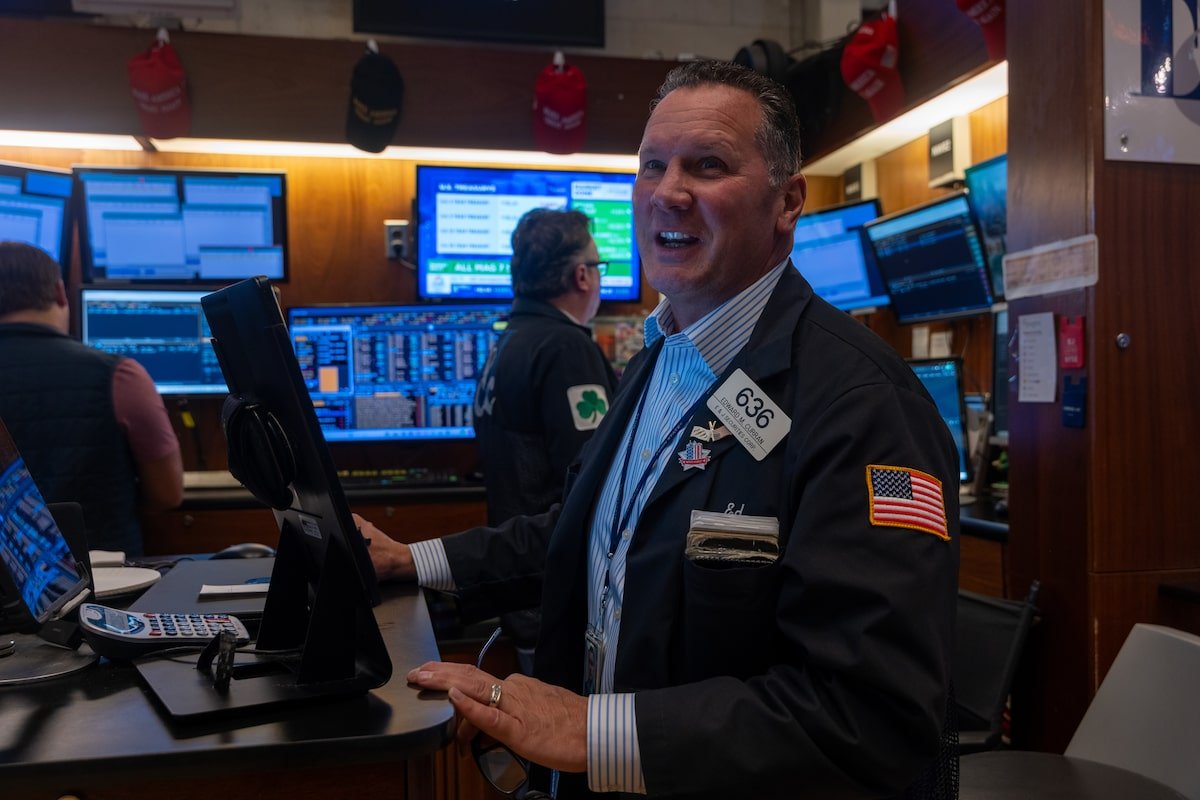 in-a-booming-stock-market,-hype-is-all-that-matters