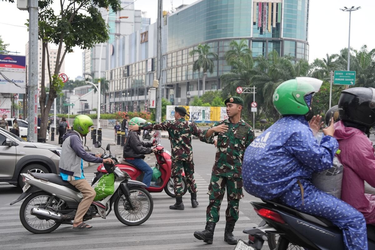 indonesia,-thai-stock-market-outlooks-buffeted-by-political-risk