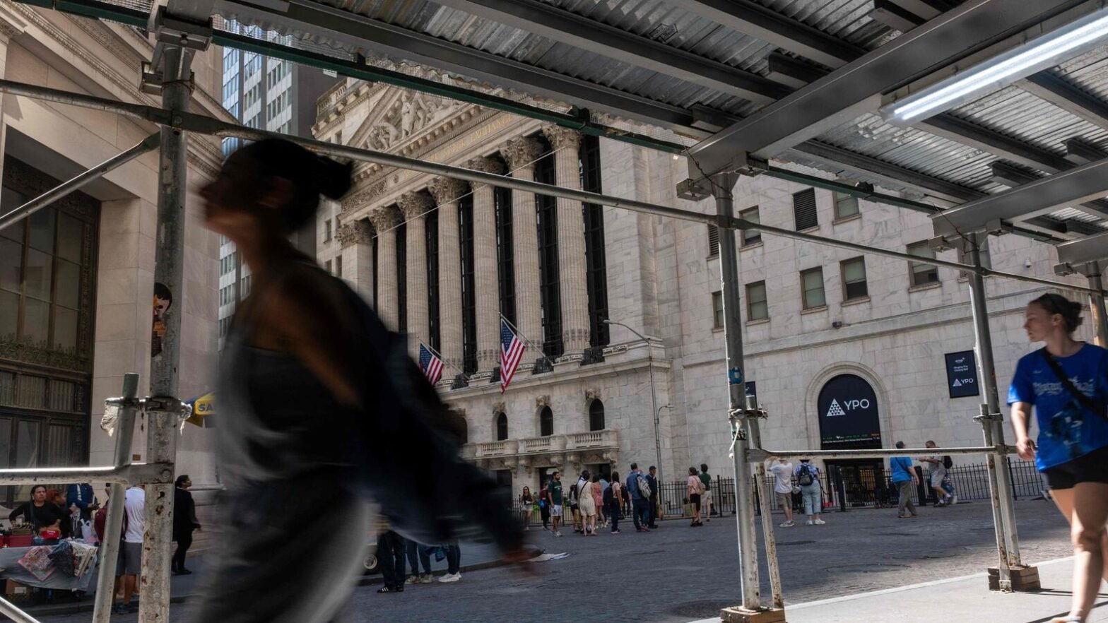 wall-street-week-ahead:-focus-on-labor-market,-manufacturing-pmi,-auto-sales,-tech-earnings