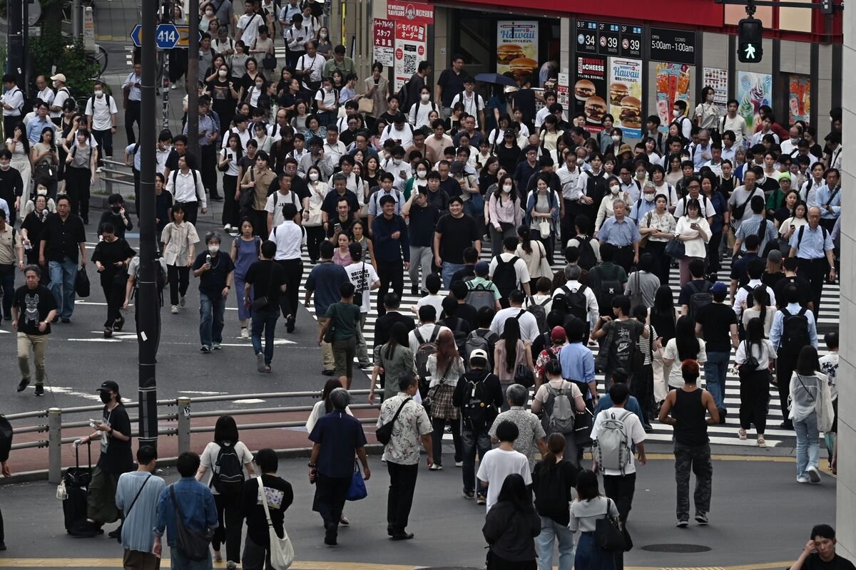 asian-stocks-retreat-at-open-after-us-tech-selloff:-markets-wrap