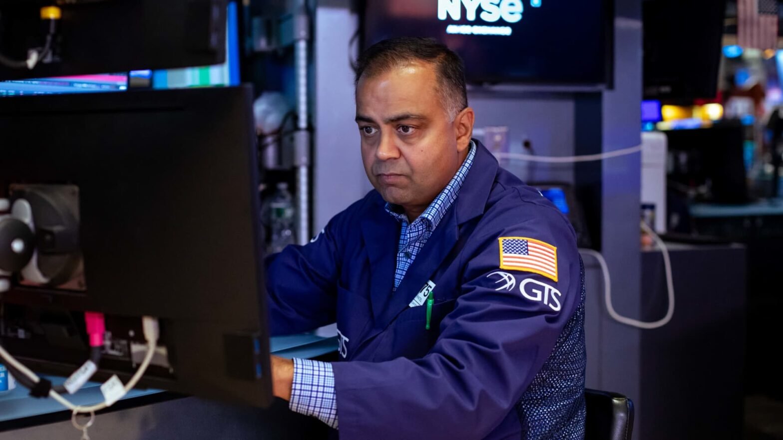 stock-futures-are-little-changed-to-start-september-with-new-uncertainty-about-tariffs-after-court-decision:-live-updates