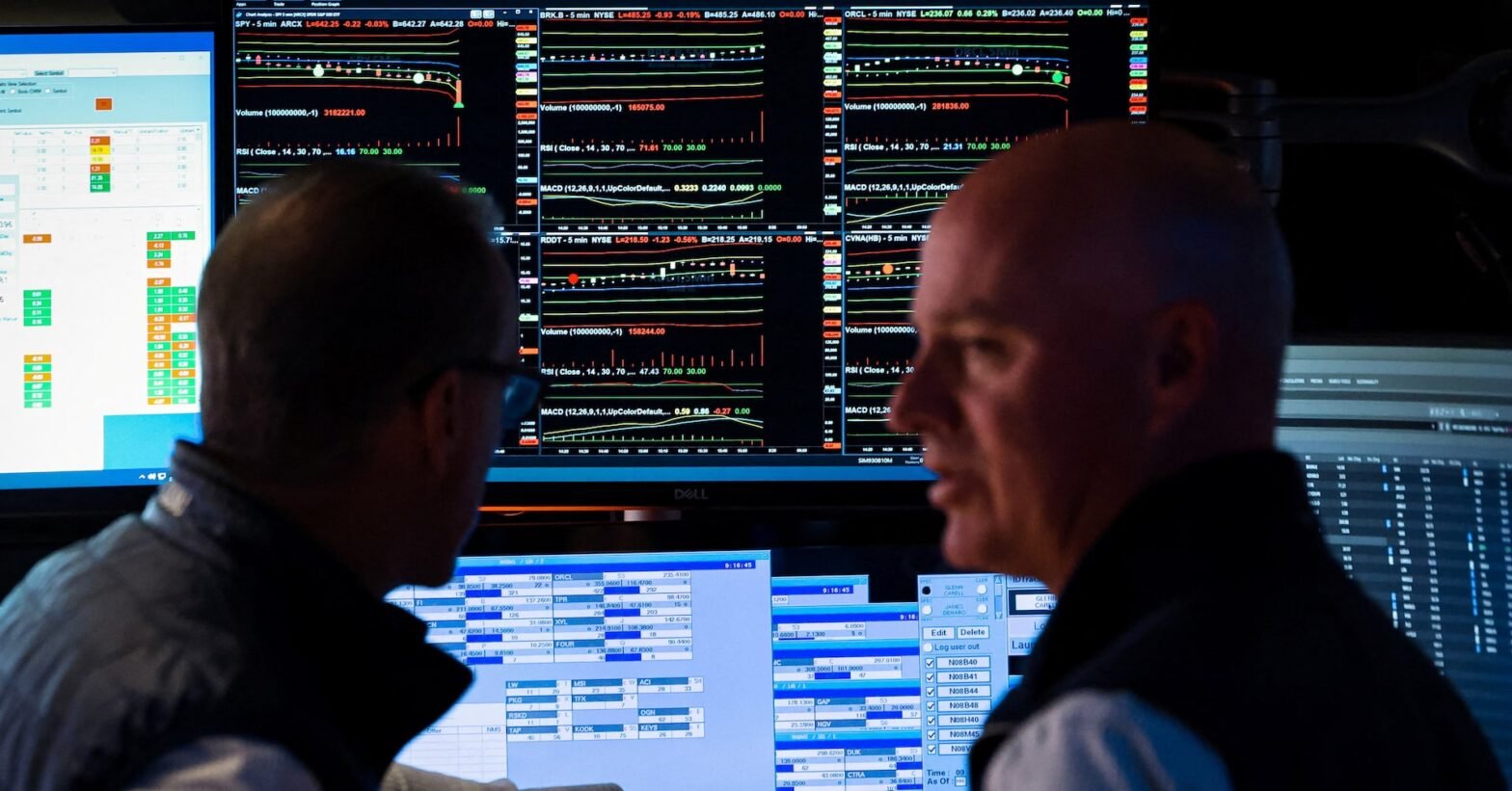 hedge-funds-still-cautious-on-us.-stocks-going-into-fragile-september