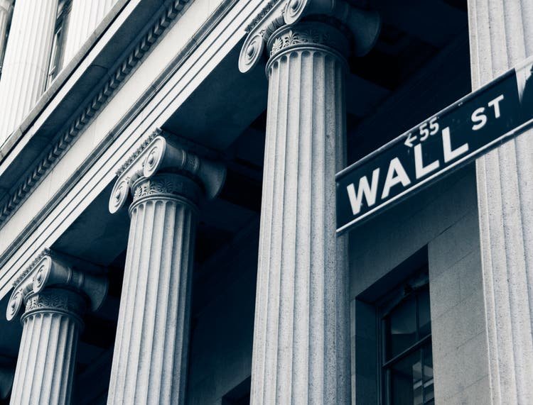 wall-street-slides-as-renewed-tariff-uncertainty-weighs-(spx:null)