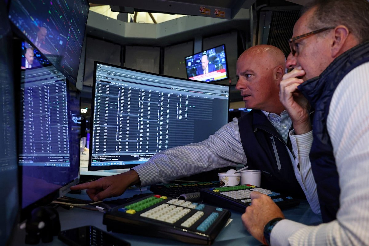 premarket:-european-bond-yields-at-multi-year-highs-on-fiscal-jitters,-stocks-stumble