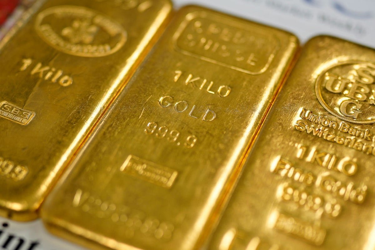 business-news-live:-gold-price-hits-record-high,-revolut-hits-$75bn-valuation