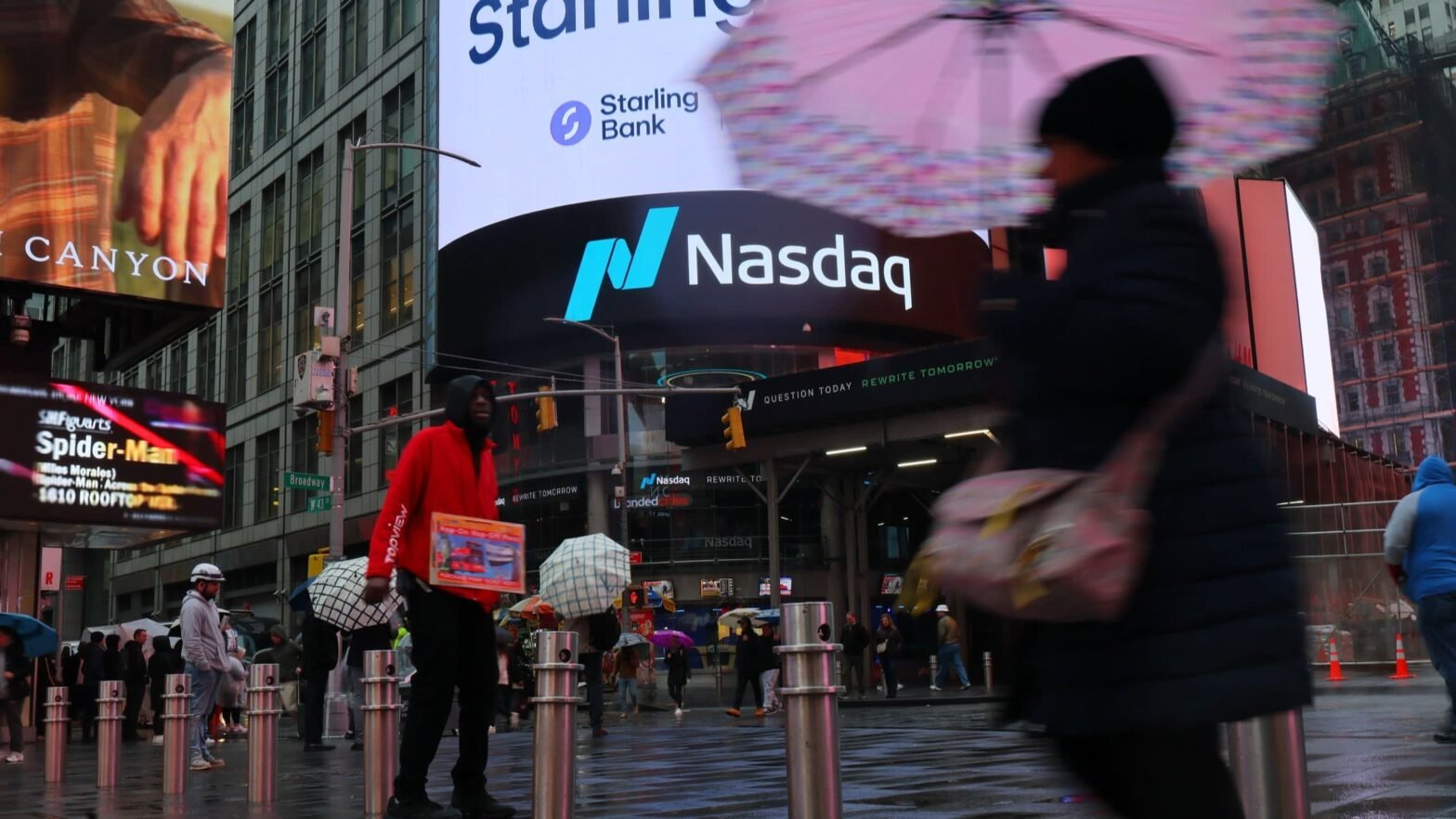 us-stocks-fall-as-bond-sell-off-spills-into-equities