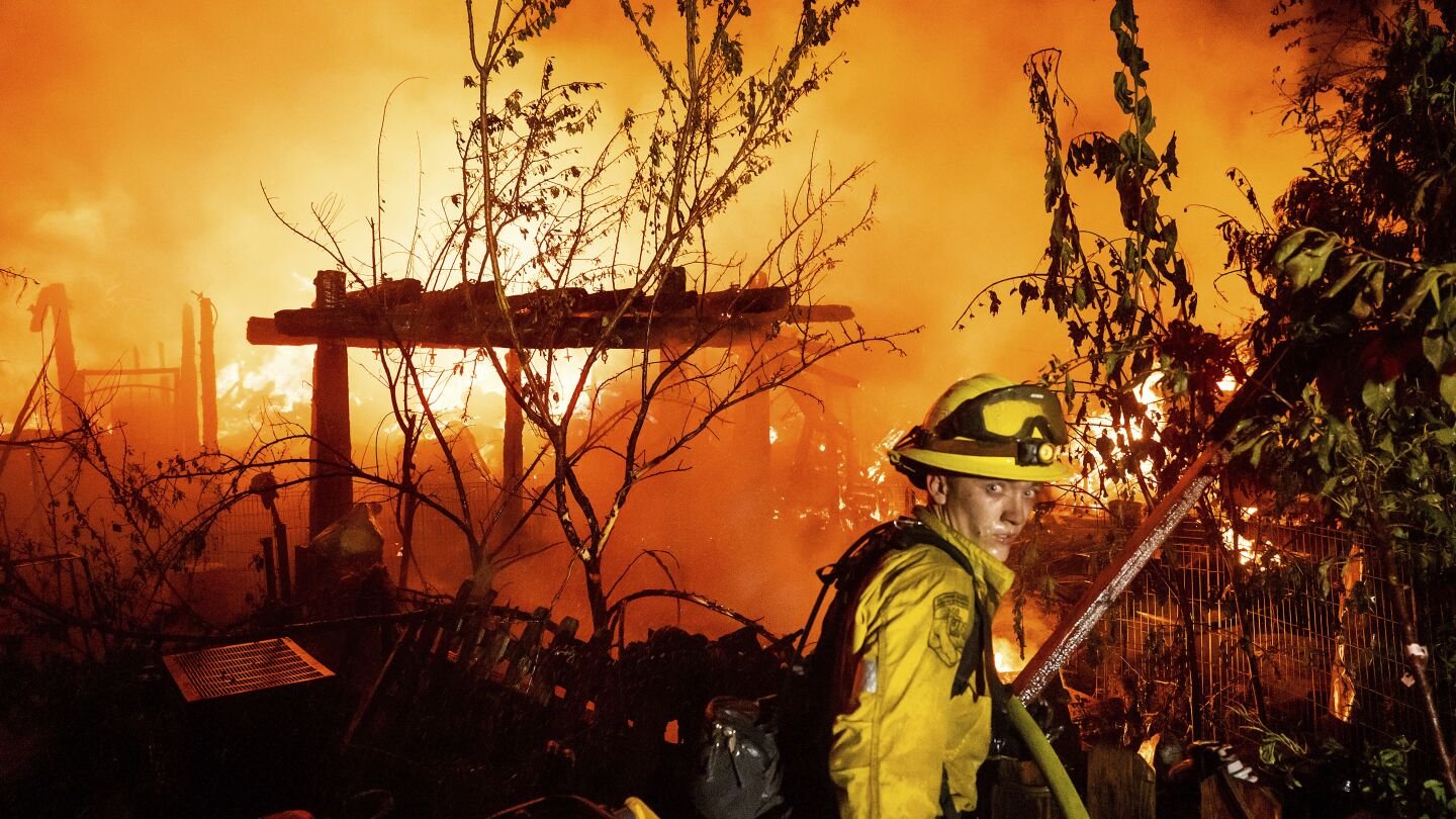 quick-moving-wildfire-scorches-historic-california-gold-mining-town,-burning-multiple-homes