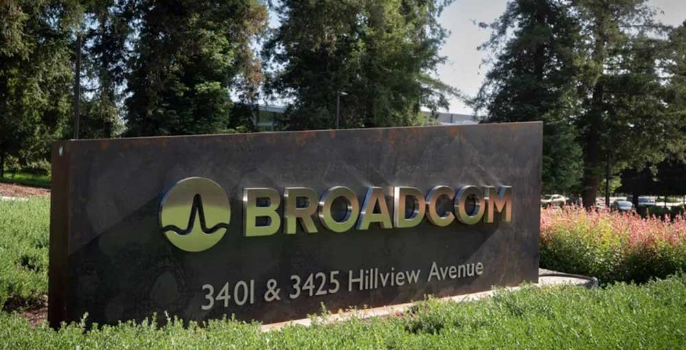 broadcom-stock:-here’s-a-possible-options-move-with-earnings-due