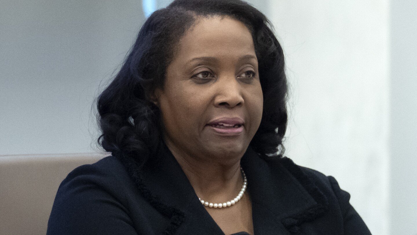 doj-calls-lisa-cook’s-claim-that-trump-seeks-her-ouster-to-control-fed-‘baseless’