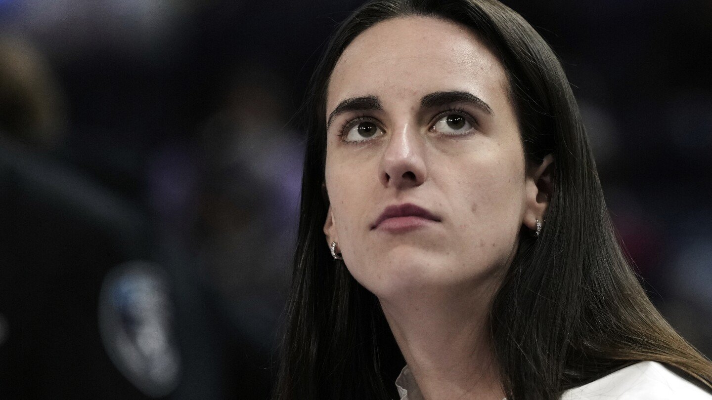 caitlin-clark-to-miss-the-rest-of-the-fever’s-season-because-of-a-right-groin-injury