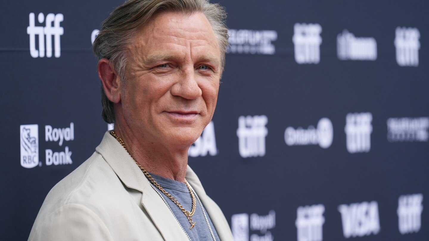 another-‘knives-out’-makes-another-raucous-premiere-at-the-toronto-international-film-festival