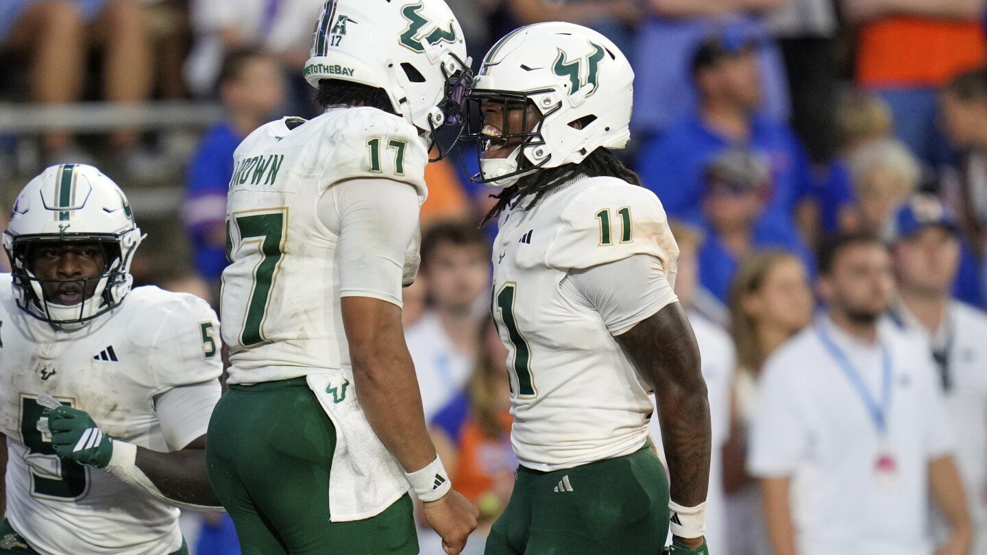 poll-preview:-rankings-may-see-little-change-in-top-10;-no.-13-gators’-loss-to-usf-biggest-surprise