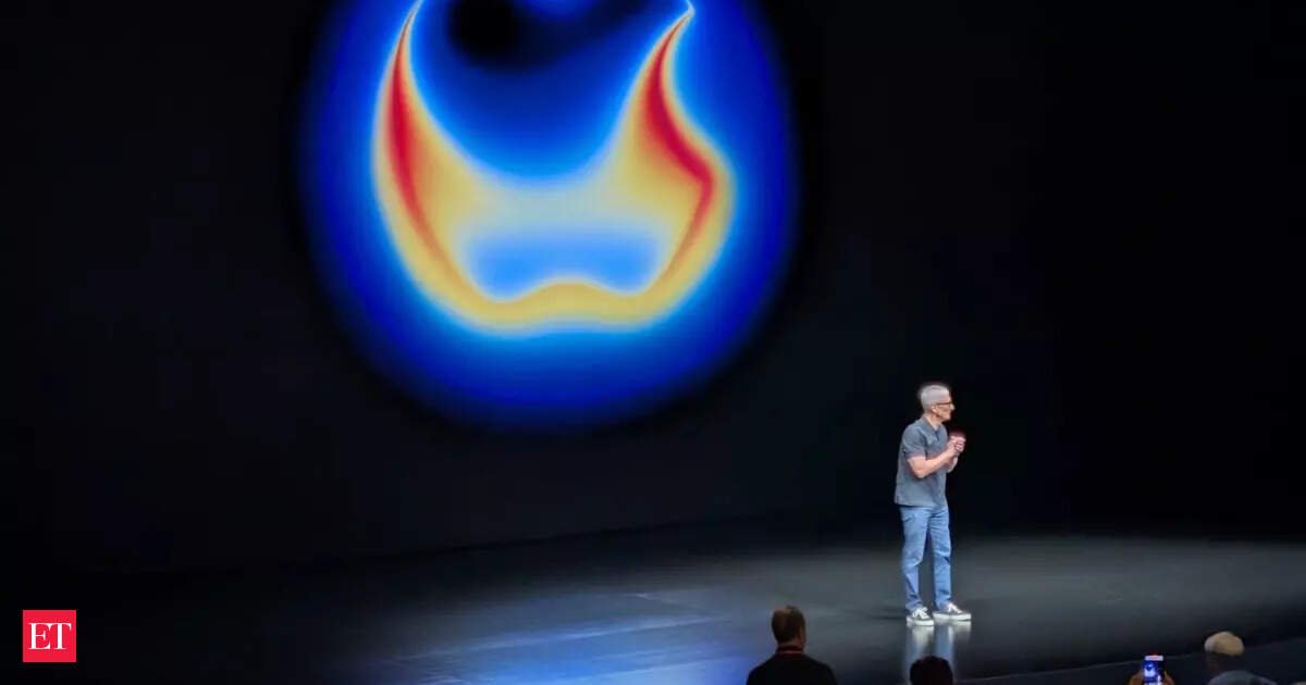 apple-stock-slips-after-“awe-dropping”-iphone-17-event-as-wall-street-unimpressed-with-incremental-upgrades