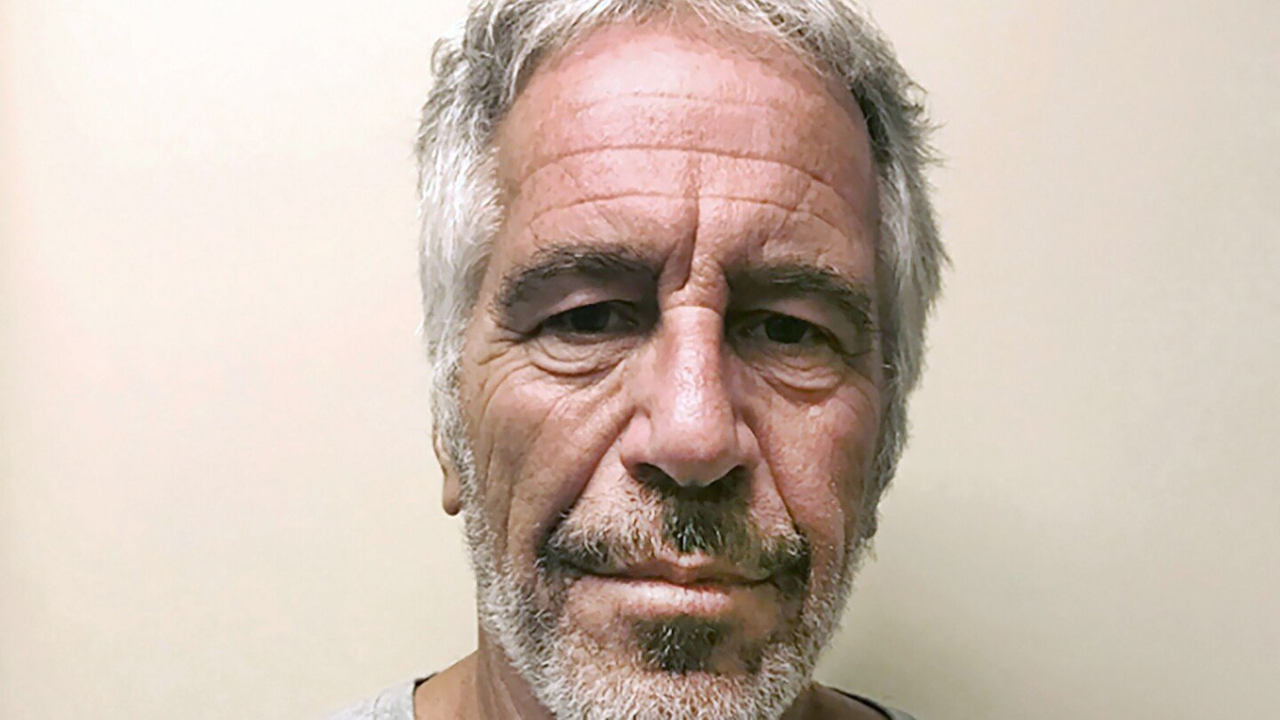 who-else-appears-to-be-in-the-jeffrey-epstein-50th-birthday-book?