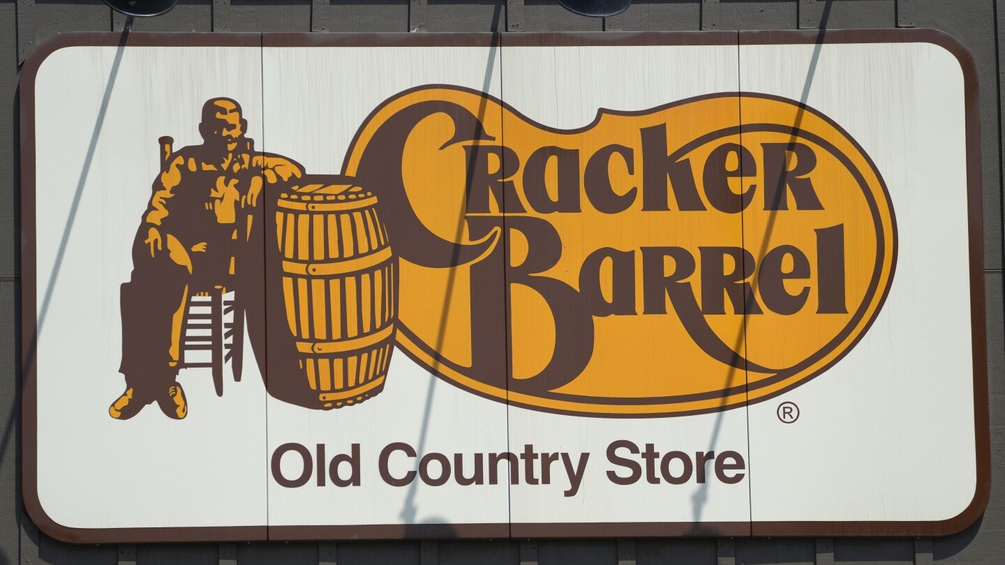 cracker-barrel-suspends-plans-to-remodel-restaurants-after-logo-blowup